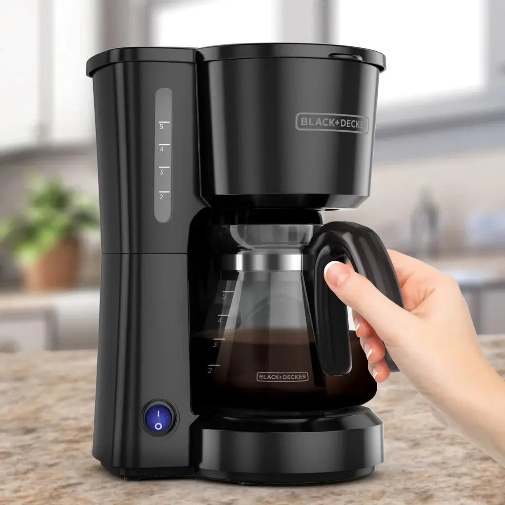 Coffee Maker Black+Decker 5 tazas negro (CM0701B) yapcr.com Costa Rica