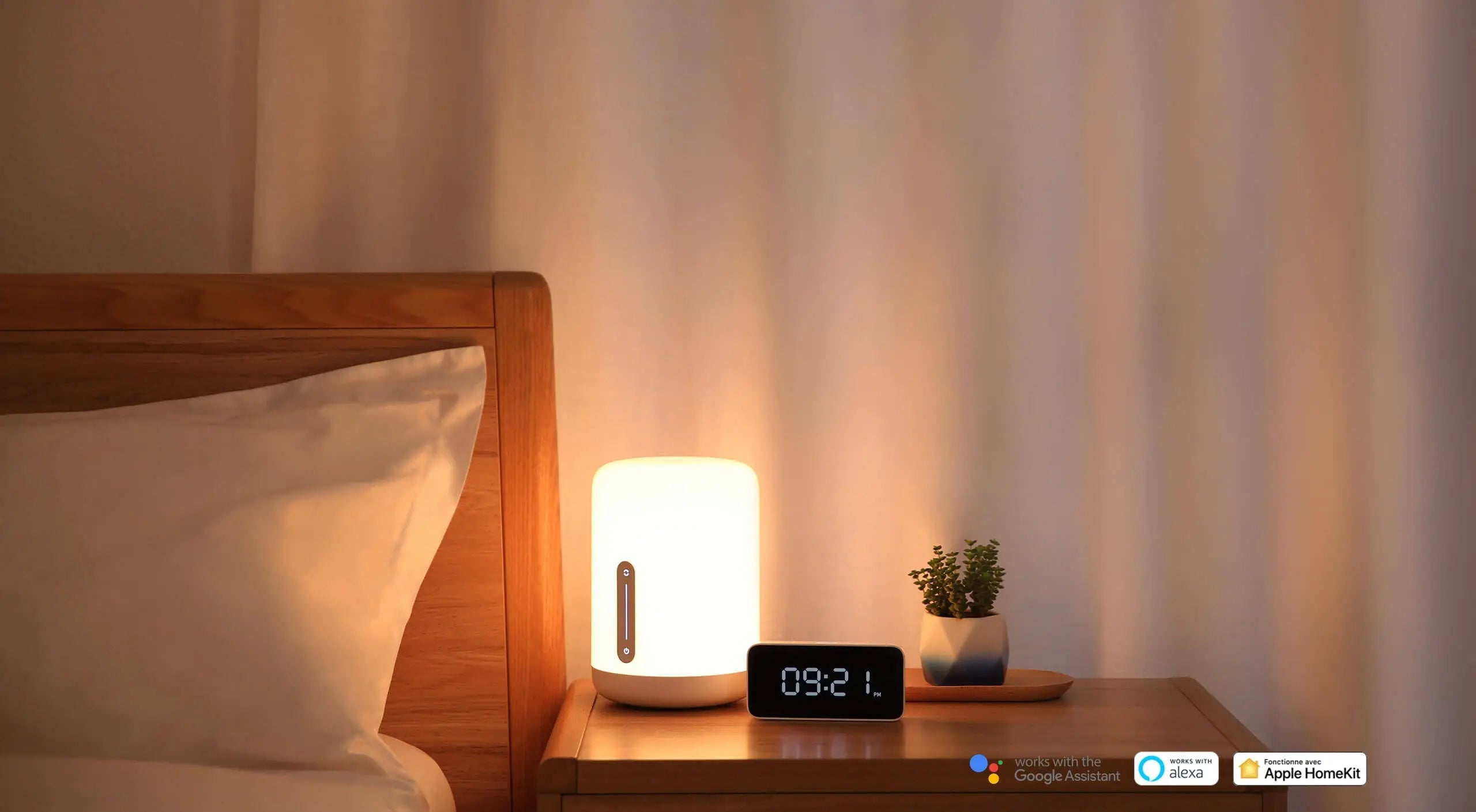 Lámpara Inteligente Multicolor Xiaomi Mi Bedside Lamp 2 (22469)