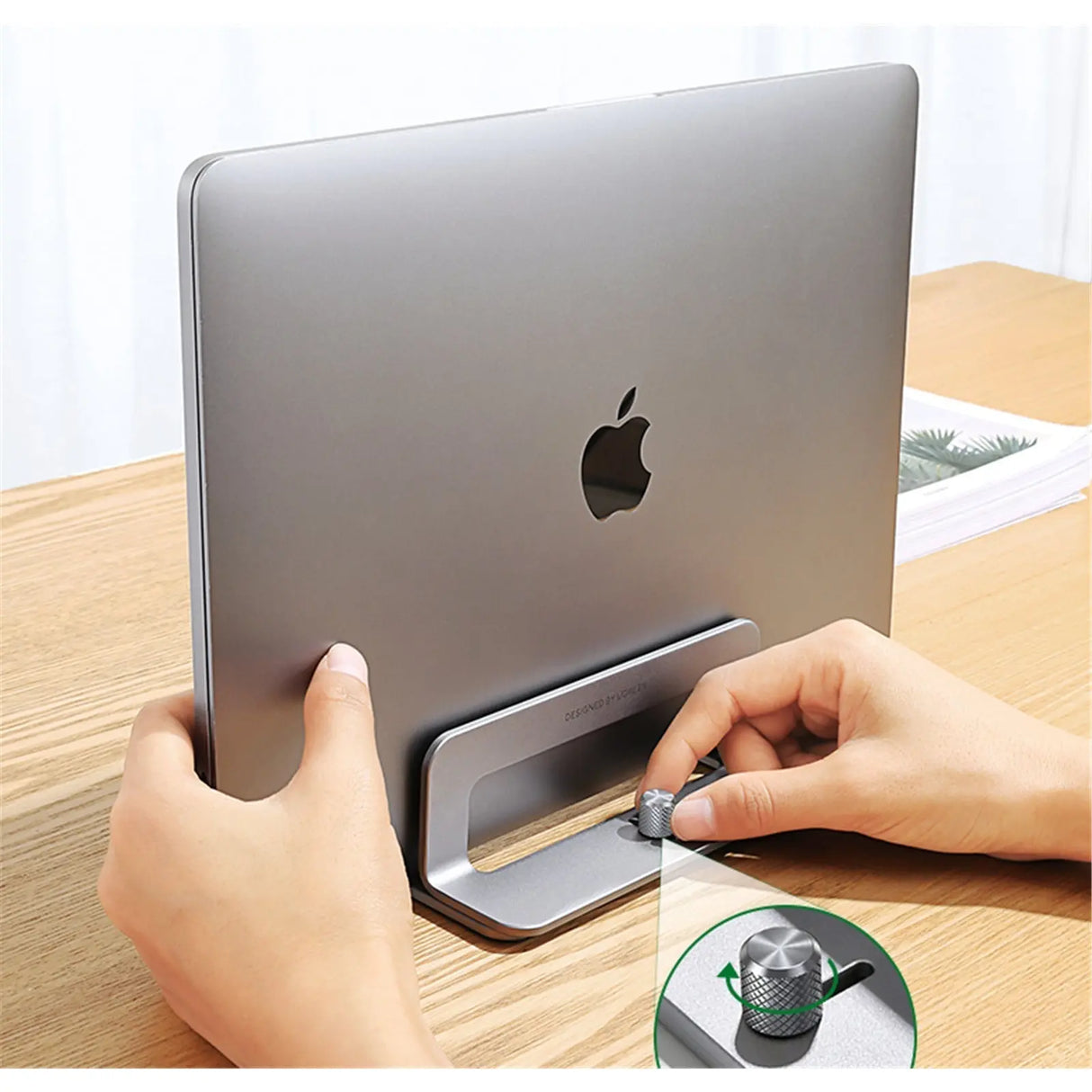 Soporte Vertical de Aluminio para Laptop Ugreen LP258 (20471)