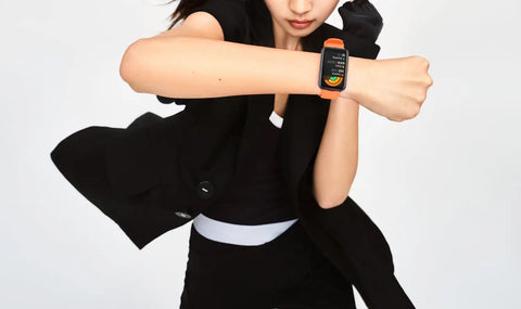 Pulsera Inteligente Xiaomi Mi Band 7 Pro GL Negra con gran pantalla y monitoreo de frecuencia cardiaca.