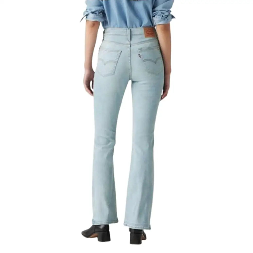 Jeans Levi’s 725 High Rise Bootcut - Mujer - Corte de Bota y Tiro Alto - Celeste Claro