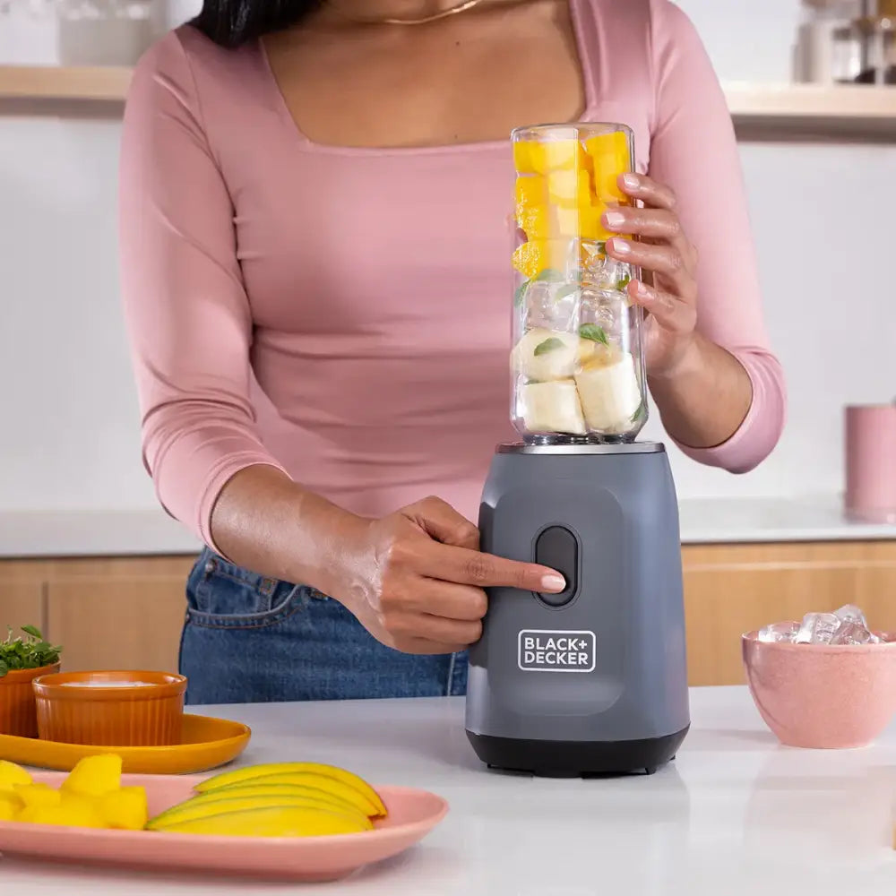 Licuadora Personal Black + Decker 300W Ice Crush (PB2209BD-LA) - Licuadoras