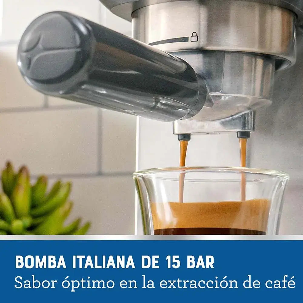 Máquina Compacta para Café Espresso y Capuccino Oster (BVSTEM7200) - Maquinas