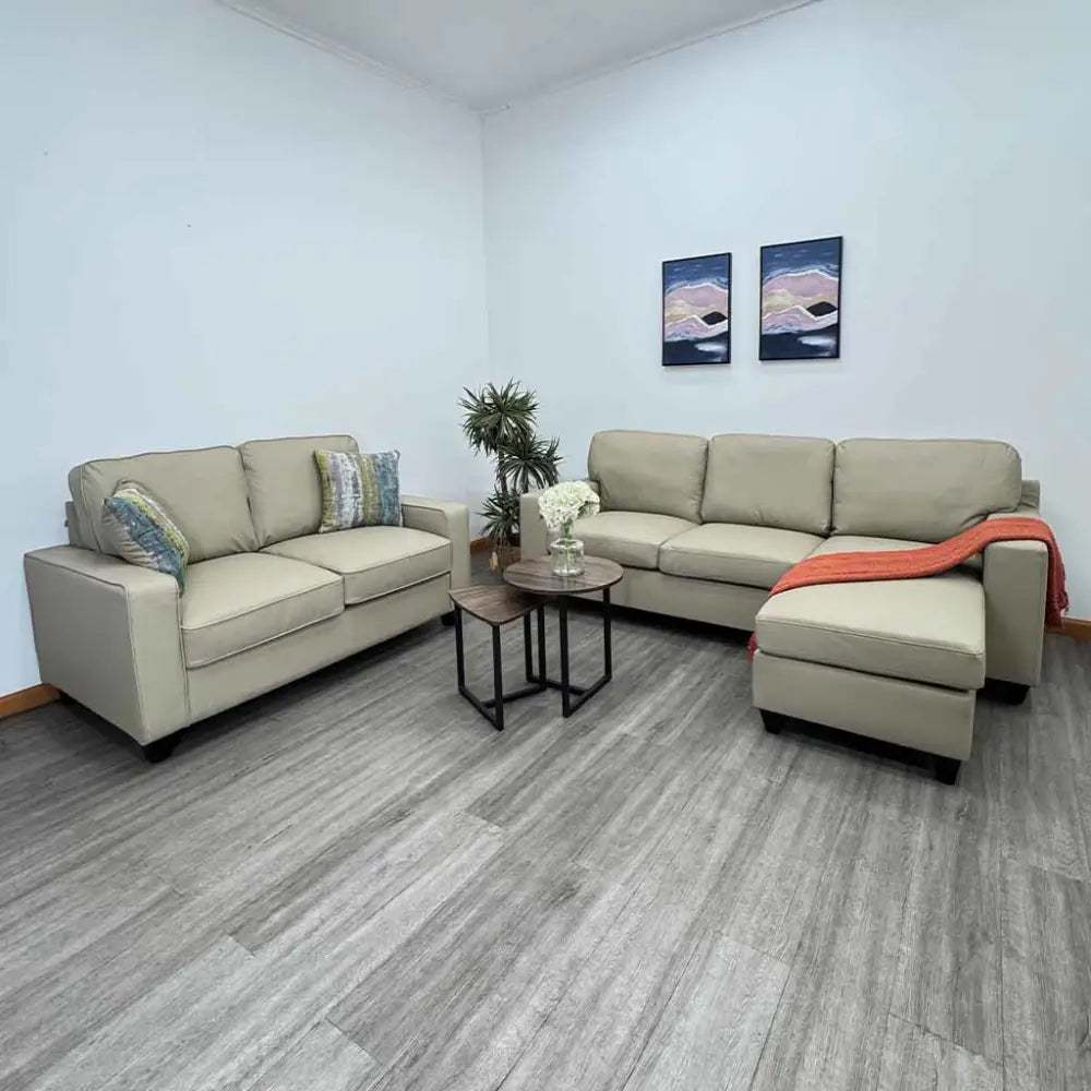 Sofá Seccional en L Tela Vinilo Antirayaduras Beige con Piecero Movible Tokoa (SA-4340)
