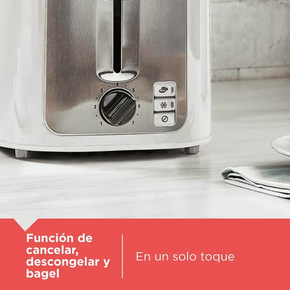 Tostador de Pan 2 Rebanadas Blanco con Plateado Black + Decker (TR7827-1WDLA) - Tostadores